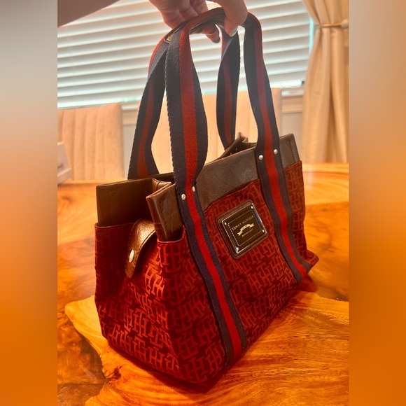 TOMMY HILFIGER EST1985 AMERICAN CLASSIC TOTE. Red, Navy Blue & Brown Leather EUC - Picture 7 of 17